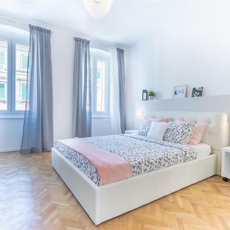 Apartment Alba ริเยกา ภายนอก รูปภาพ