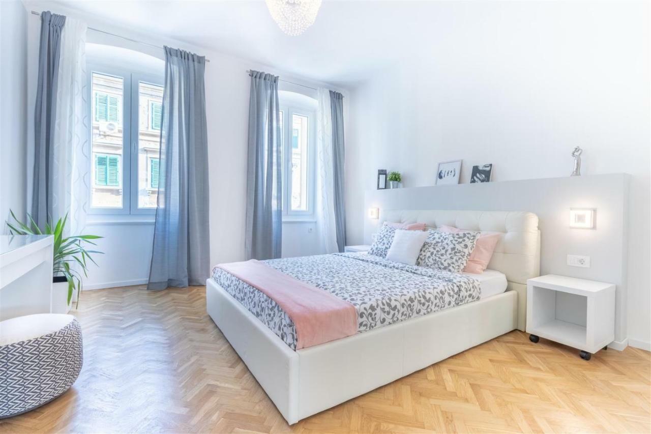 Apartment Alba ริเยกา ภายนอก รูปภาพ